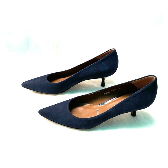 donald pliner kitten heel pumps